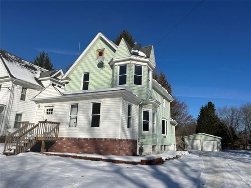 591 Penn St, Linesville, PA, 16424-9755 | Card Image