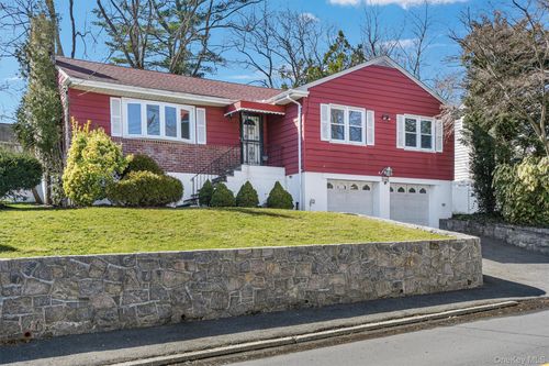 846 Hartsdale Rd, White Plains, NY, 10607-1211 | Card Image