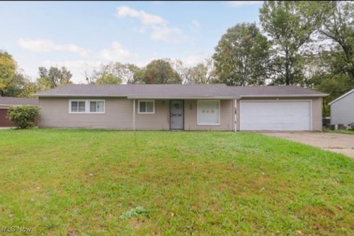 24605 Uppingham Rd, Bedford Heights, OH, 44146-4011 | Card Image