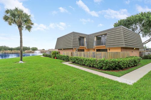 4208 42nd Way, West Palm Beach, FL, 33407-6832 | Card Image