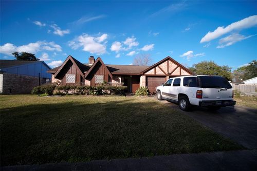 12510 Bexley Dr, Houston, TX, 77099-1311 | Card Image