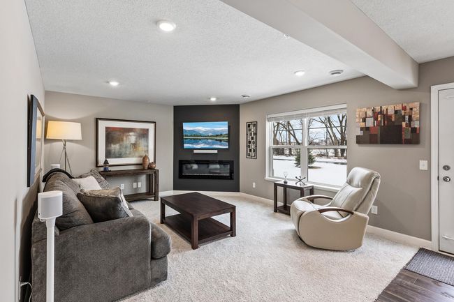 21932 Primrose Path, Townhouse with 3 bedrooms, 3 bathrooms and null parking in Farmington MN | Image 7