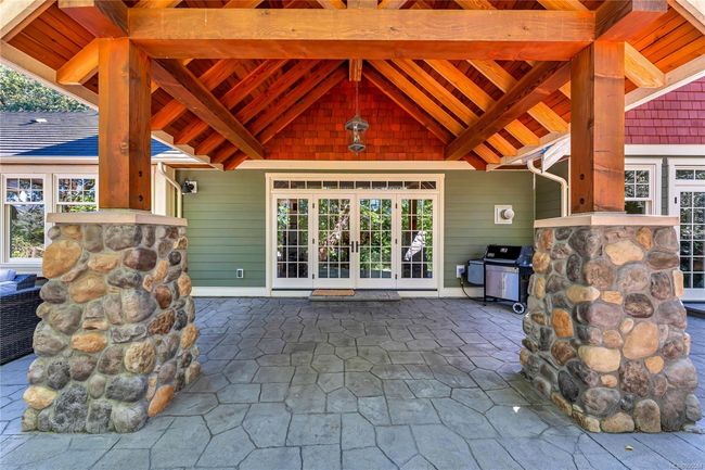 6140 Lakes Rd, House other with 5 bedrooms, 5 bathrooms and 4 parking in Duncan BC | Image 6