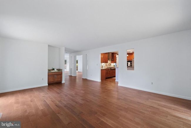 8924 Cross Chase Cir, House other with 4 bedrooms, 5 bathrooms and null parking in LORTON VA | Image 18