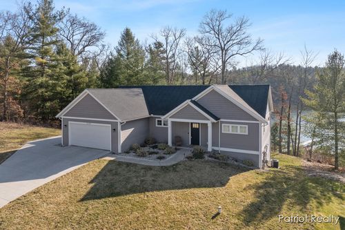 5179 E Manitou Way, Croton Township, MI, 49337 | Card Image