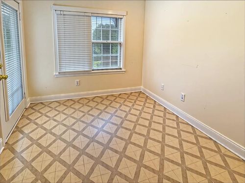 440 Wood Ln, Athens, GA, 30605-5703 | Card Image