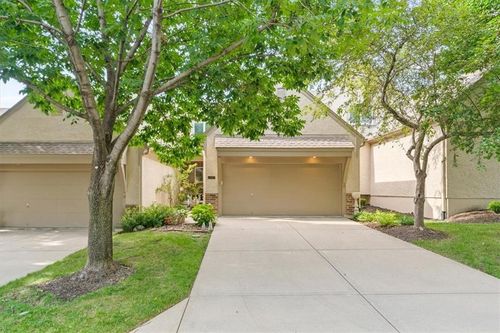 6402 W 143rd Ter, Overland Park, KS, 66223-2348 | Card Image