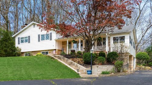 550 Willrich Dr, Newark, OH, 43055-1523 | Card Image