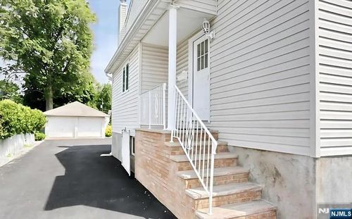 23 Pehle Ave, Saddle Brook, NJ, 07663-5251 | Card Image