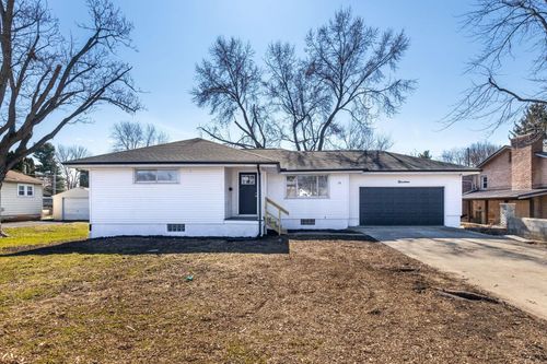 19 E Oak Street, Canal Winchester, OH, 43110 | Card Image