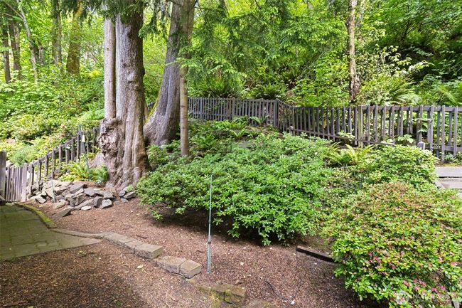 5019 E Mercer Way, House other with 4 bedrooms, 3 bathrooms and 2 parking in Mercer Island WA | Image 23