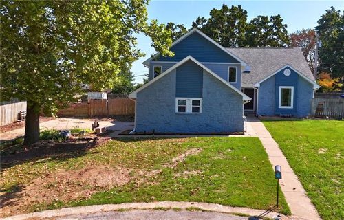 1214 Linden Ter, Neosho, MO, 64850-2000 | Card Image