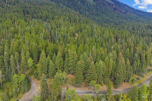1705 W Mountain Rd, Donnelly, ID, 83615-7709 | Card Image