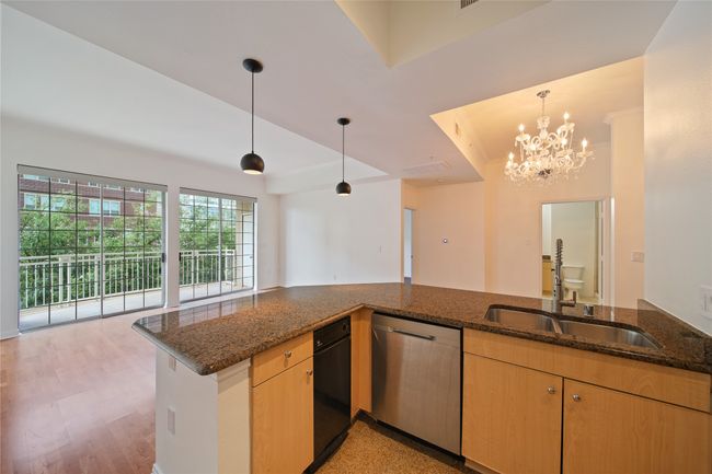 APT-320 - 3225 Turtle Creek Blvd, Condo with 2 bedrooms, 2 bathrooms and null parking in Dallas TX | Image 4