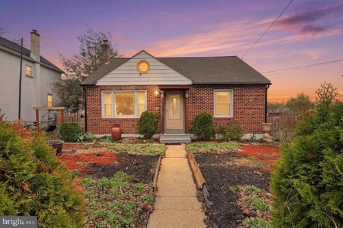 630 Willow St, POTTSTOWN, PA, 19464-4528 | Card Image
