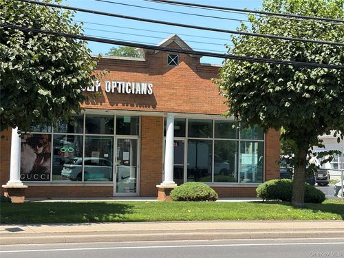 355 Union Blvd, West Islip, NY, 11795-3115 | Card Image