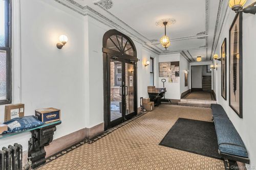 apt-8b-24-75 38th St, Astoria, NY, 11103-4117 | Card Image