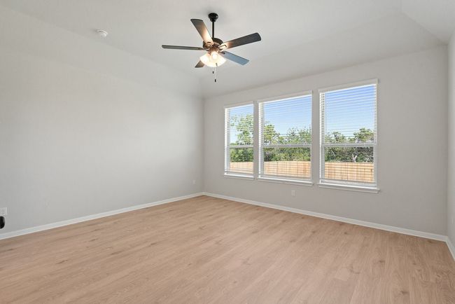 280 Treadwell Ln, House other with 3 bedrooms, 2 bathrooms and 4 parking in Kyle TX | Image 15