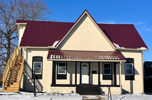 812 E College St, Crawfordsville, IN, 47933-2983 | Card Image