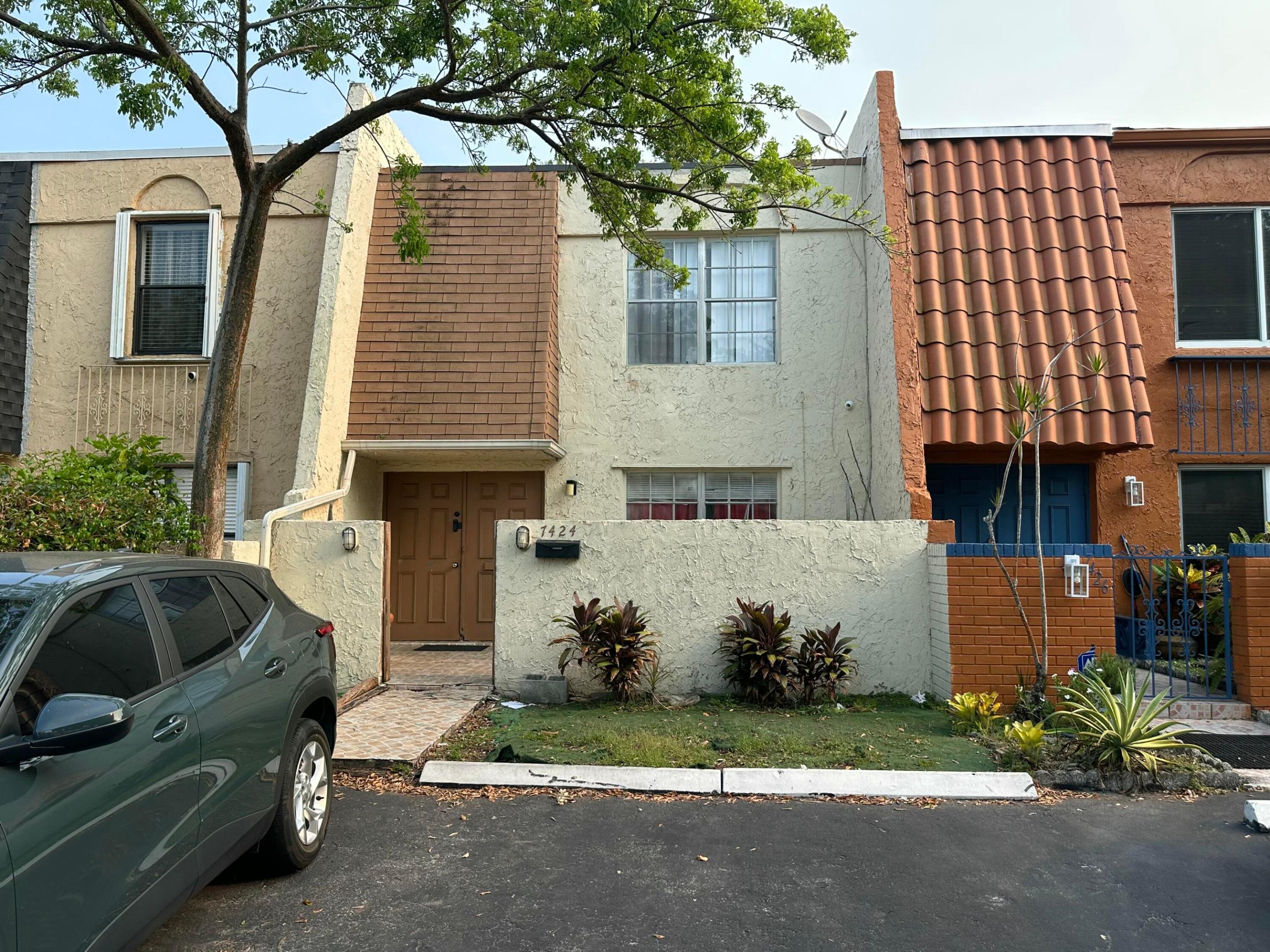 Residential in Tamarac 3