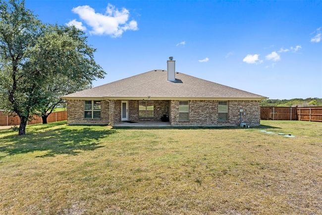 Rear view of home | Image 32