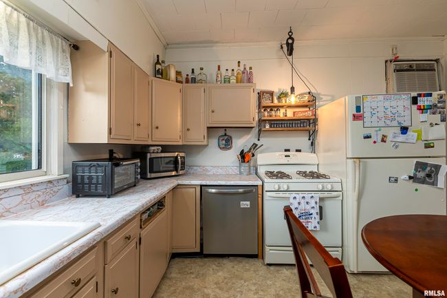 700 N 30 Th St, House other with 1 bedrooms, 1 bathrooms and null parking in Herrin IL | Image 11
