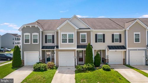 136 Oflannery Ct, MARTINSBURG, WV, 25403-1320 | Card Image
