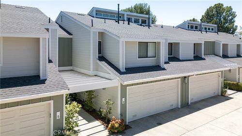 4-10110 Melinda Way, Northridge, CA, 91325-1110 | Card Image