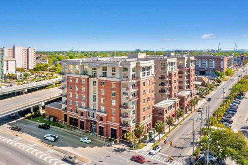 apt-308-150 Bee St, Charleston, SC, 29401-5702 | Card Image