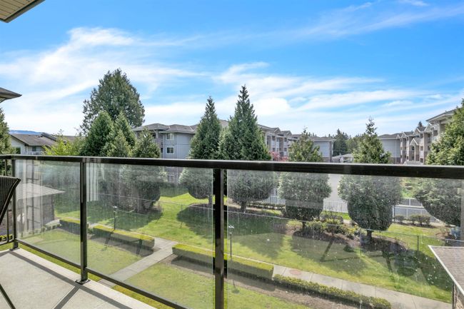 308 - 33338 Mayfair Avenue, Condo with 2 bedrooms, 2 bathrooms and 1 parking in Abbotsford BC | Image 25