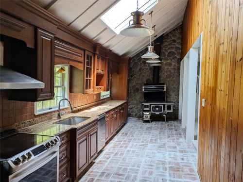 7 Senic Dr, Center Moriches, NY, 11934-3349 | Card Image