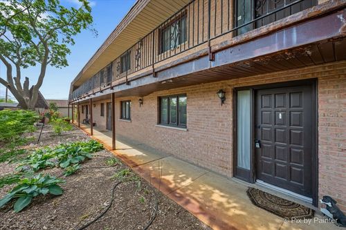 1c-520 E Main St, Barrington, IL, 60010-3385 | Card Image