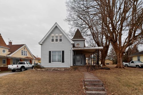 305 Mulberry St, Salem, IN, 47167-2125 | Card Image