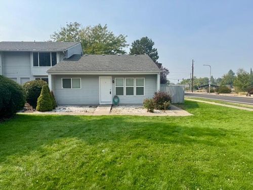 1-2000 Brookhurst St, Medford, OR, 97504-5475 | Card Image