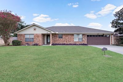 348 Meadowgreen Dr, House other with 3 bedrooms, 2 bathrooms and null parking in Port Neches TX | Image 1