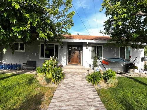 30204 Canoe Rd, Canyon Country, CA, 91390-2702 | Card Image