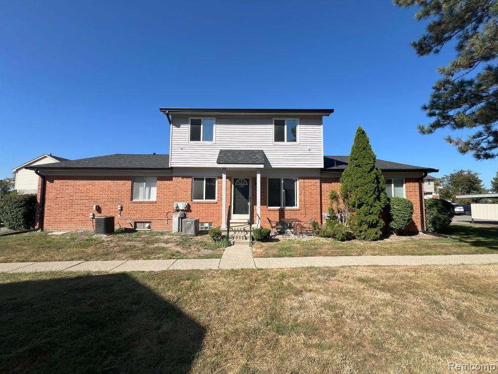 Orchard Crest St, Shelby Township, MI 48317 #1