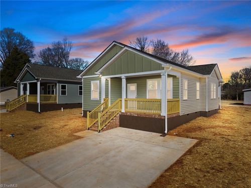 111 E Earnhardt St, Salisbury, NC, 28144-0454 | Card Image