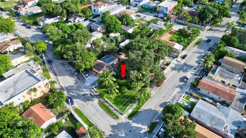 280 Nw 33rd St, Miami, FL, 33127-3417 | Card Image