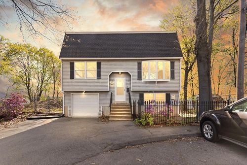 10 Fiske Ln, Lynn, MA, 01902-1673 | Card Image
