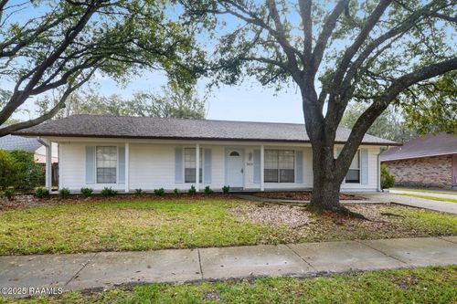 3403 President Davis Dr, Baton Rouge, LA, 70816-2979 | Card Image