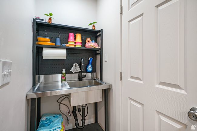 View of washroom | Image 28