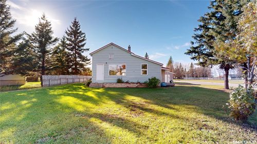 106 Alexander Street, Wawota, SK, S0G5A0 | Card Image