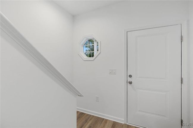 Model photos of townhomes. | Image 18