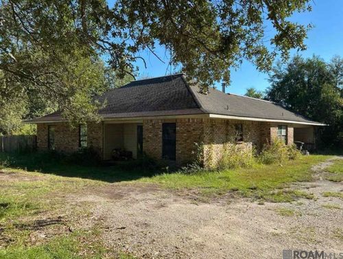 8822 Graves Dr, Slaughter, LA, 70777-9667 | Card Image