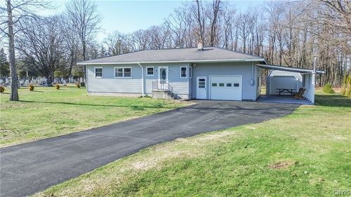 333 Dodge Ave, Sackets Harbor, NY, 13685-9719 | Card Image