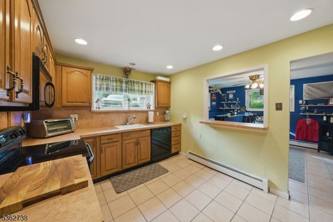 19 Paderewski Rd, House other with 4 bedrooms, 3 bathrooms and null parking in Oak Ridge NJ | Image 37