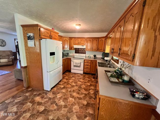 312 Simerly Creek Rd, House other with 4 bedrooms, 2 bathrooms and null parking in Hampton TN | Image 16
