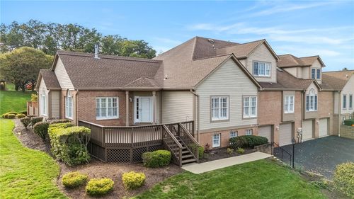110 Aspen Ln, Seven Fields, PA, 16046-4316 | Card Image