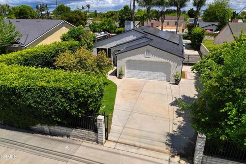 7458 Balboa Blvd, Lake Balboa, CA, 91406-2705 | Card Image